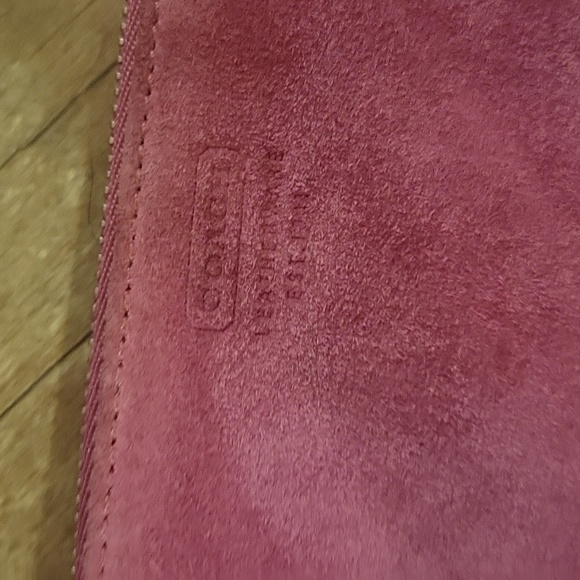 (SOLD)🛑COACH PINK WRISTLET - Picture 3 of 5